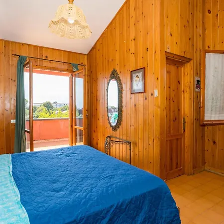 Oleandri * Джардини-Наксос