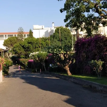 Oleandri Appartamento Giardini Naxos
